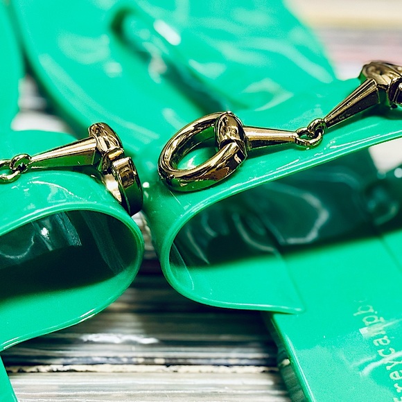 NWOT - Jeffrey Campbell “A Lil Bit” Patent Embellished Sandal Shiny Green - 6 US - Picture 7 of 13